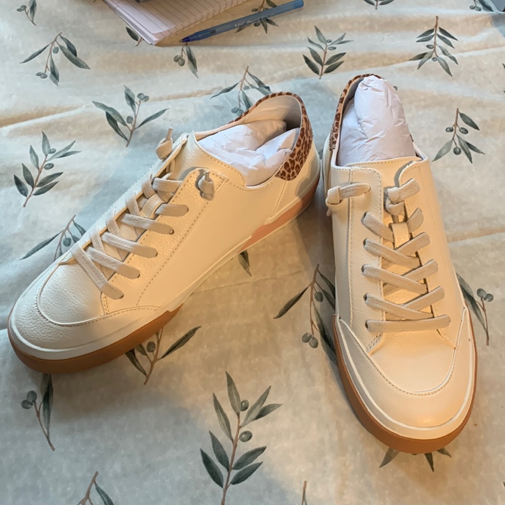 Dolce vita sneakers